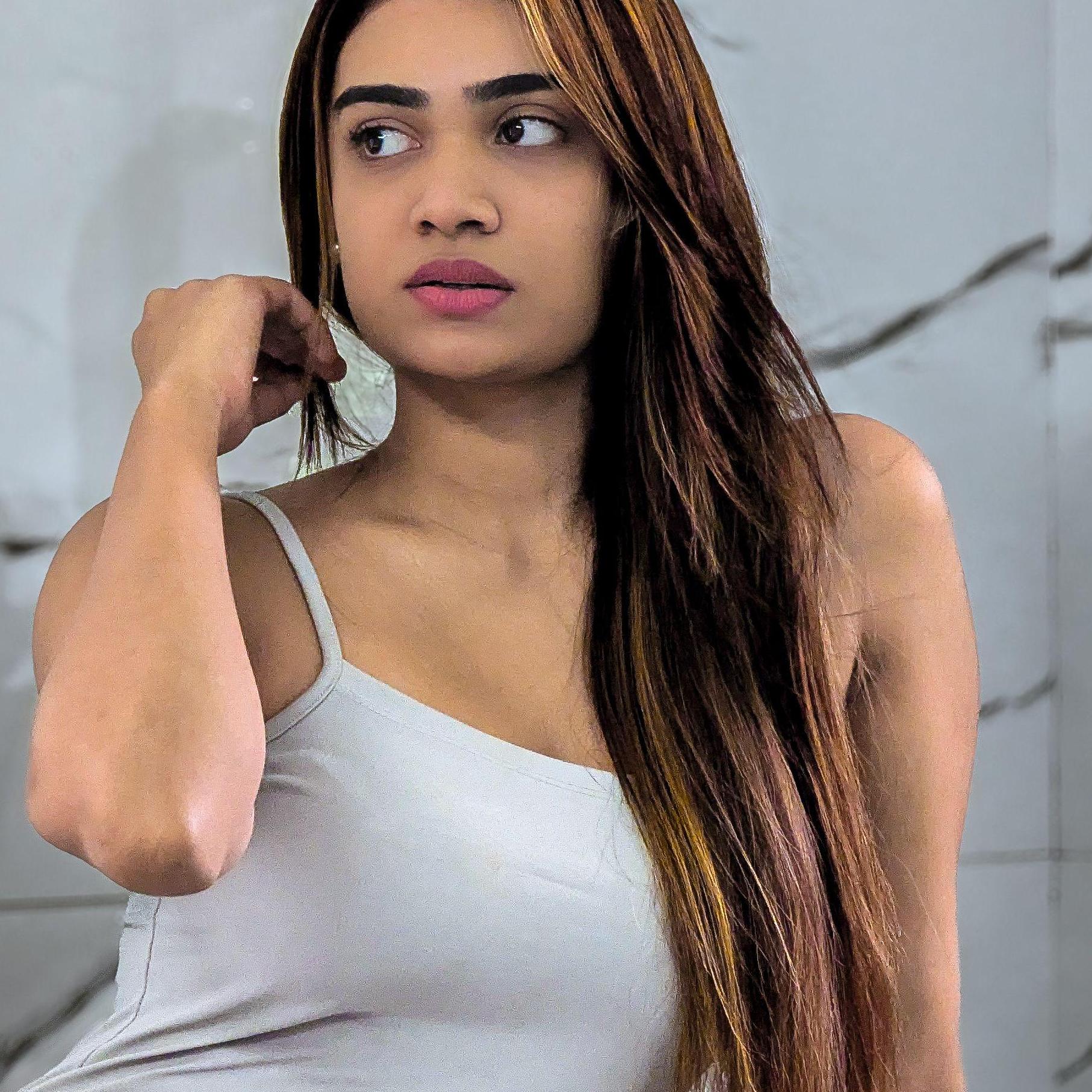 Komal Jee